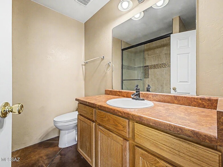 Building Photo - 409 E Geronimo Bluff Loop