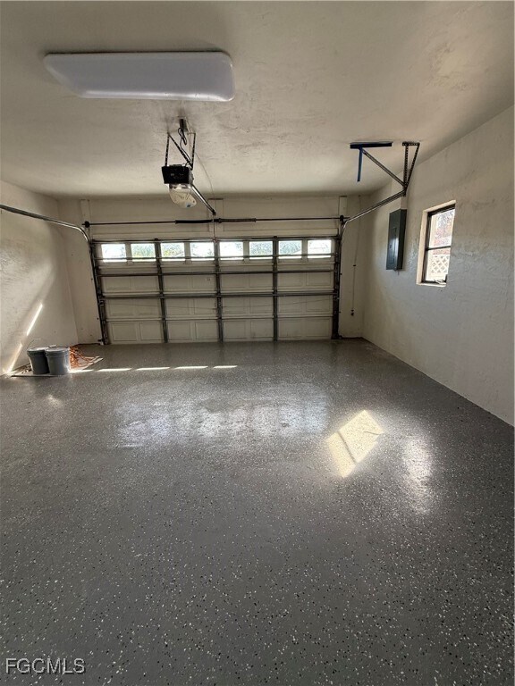 Building Photo - 711 SE 33rd Terrace