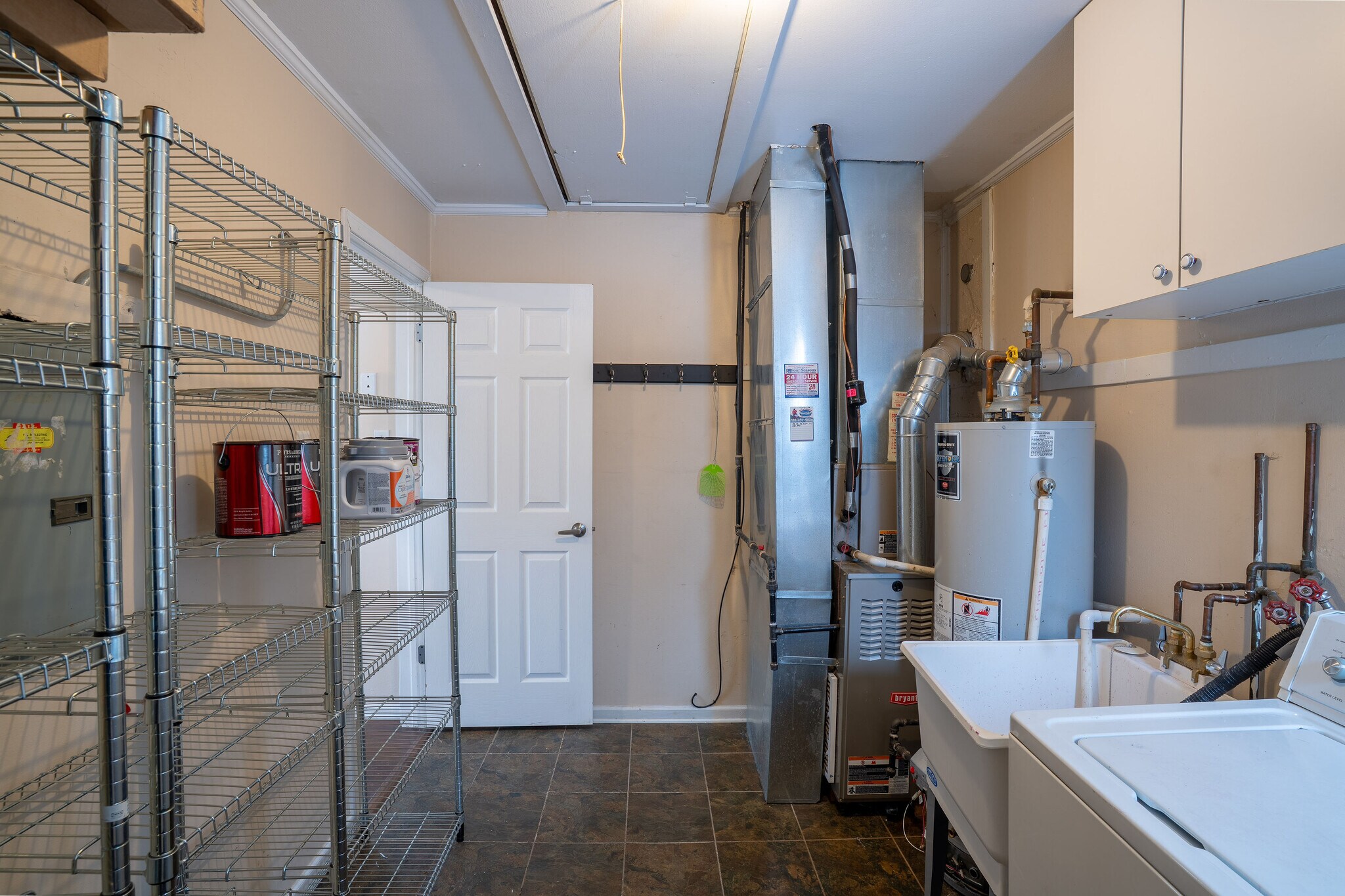 Building Photo - 17649 Dundee Ave