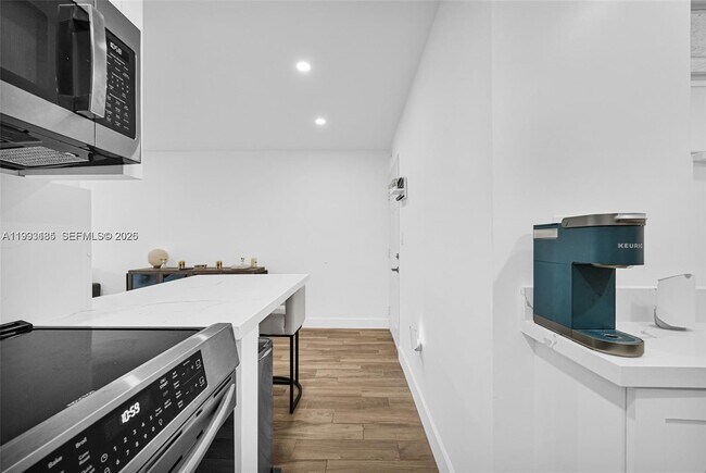 Building Photo - 8609 SW 68th Ct