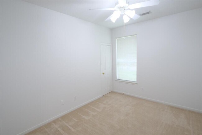 Building Photo - 24403 Lanning Dr