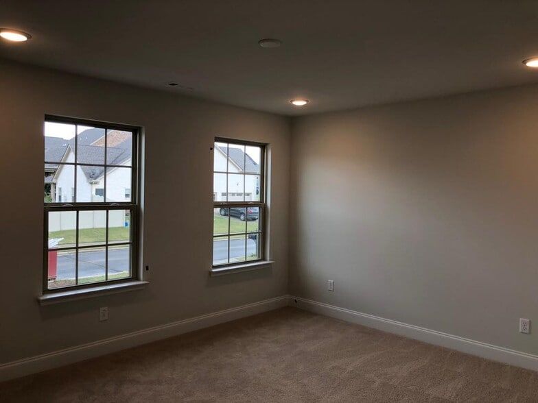 Building Photo - 3027 Gari Baldi Way