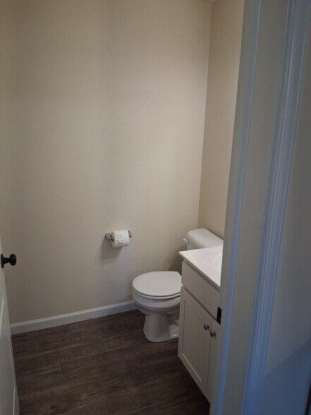 Building Photo - 629 Byler Cir