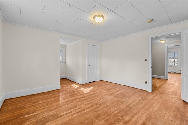 Building Photo - 807 Shamrock Rd