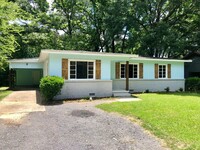 Building Photo - This 3/1 is ready for you!