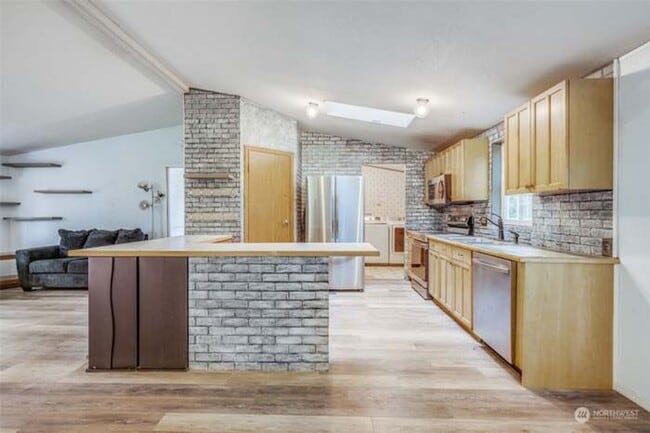 Building Photo - Pending Application
