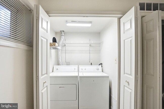 Building Photo - 541 Highland Towne Ln