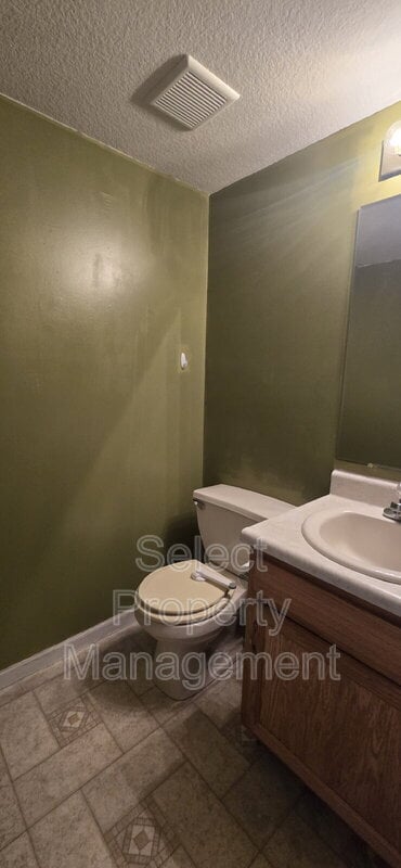 Building Photo - 12210 Mossy Oak Run