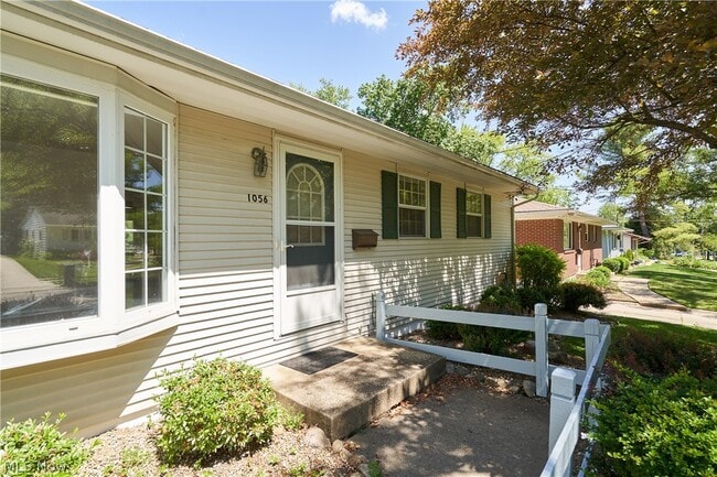 Building Photo - 1056 Endicott Dr