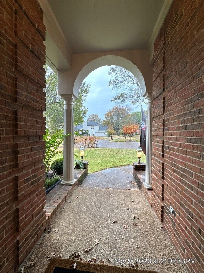 Building Photo - Collierville Home NOW Available on the Gol...
