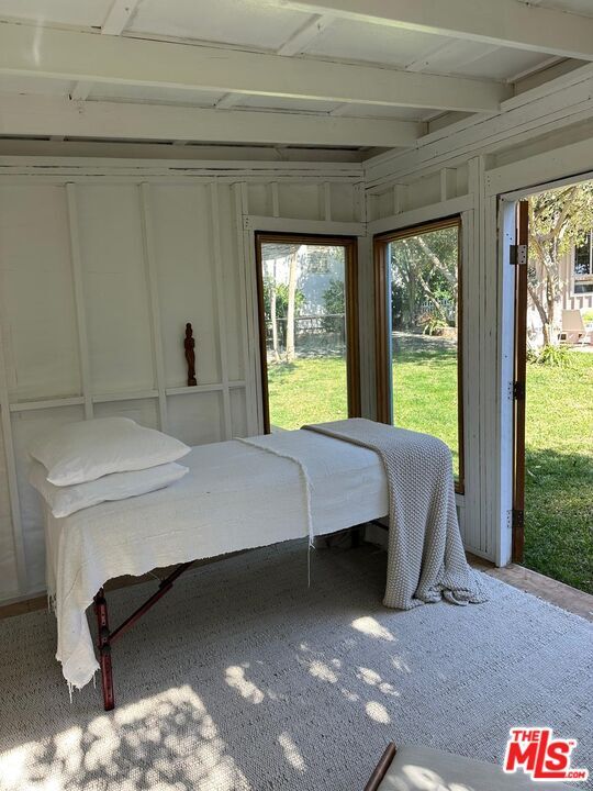 Building Photo - 555 Agate St