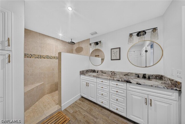 Building Photo - 5191 Coral Wood Dr