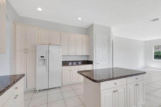 Building Photo - 11286 Regatta Ln