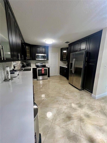 Building Photo - 15263 SW 169th Ln