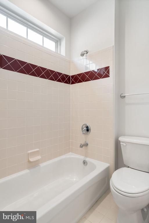 Building Photo - 9185 Topaz St