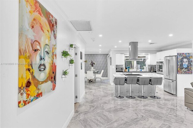 Building Photo - 2191 SW 27th Ln