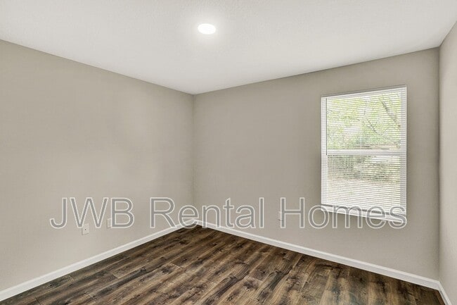 Building Photo - 10514 Monaco Dr
