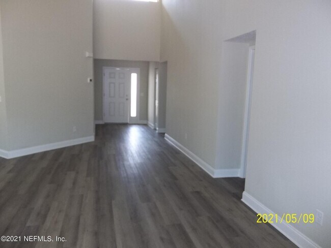 Building Photo - 8072 Kilwinning Ln