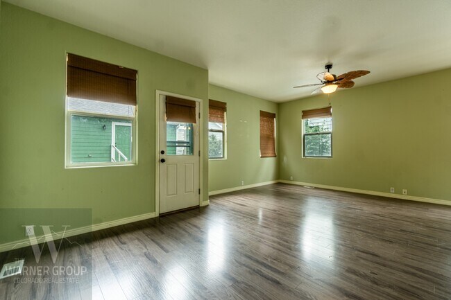 Building Photo - 2147 Falkirk Dr