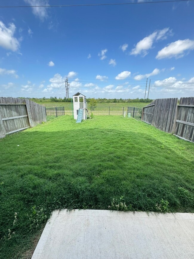 Building Photo - 5218 Pr Ter Ln