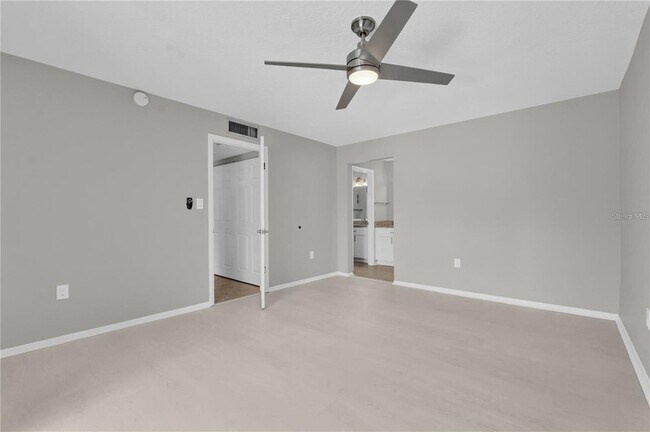 Building Photo - 514 Orange Dr