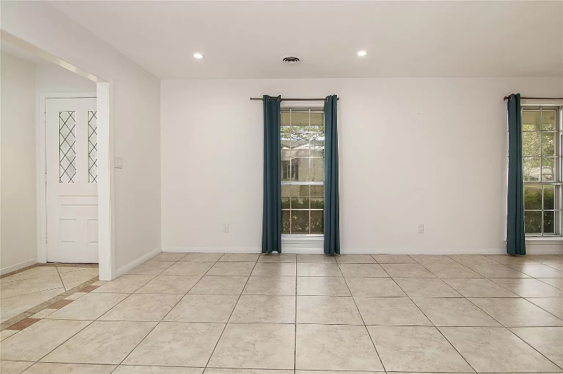 Building Photo - 8407 Mullins Dr