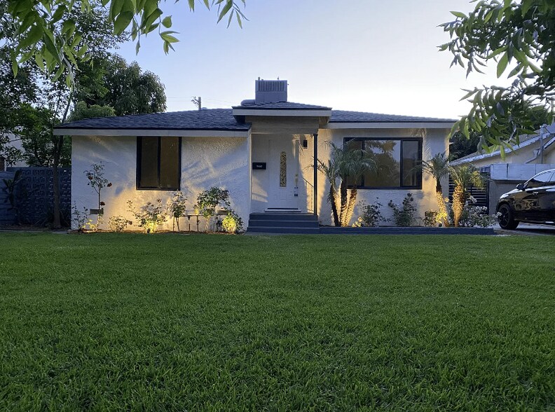 Primary Photo - 7907 Satsuma Ave