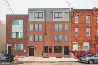 Building Photo - 1721 N 21st St