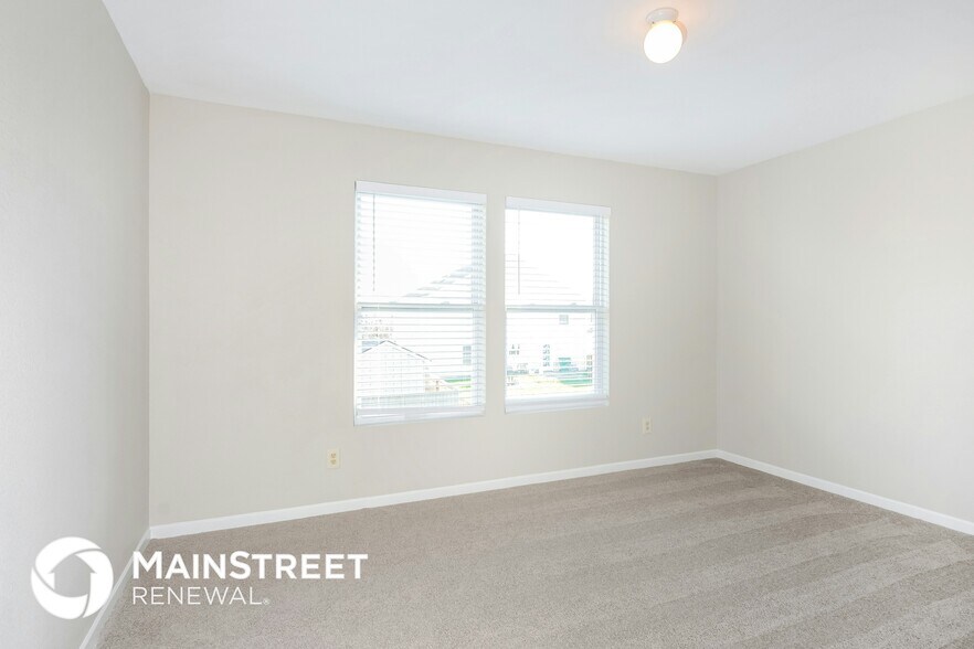 Building Photo - 3053 W Meadowbend Ln