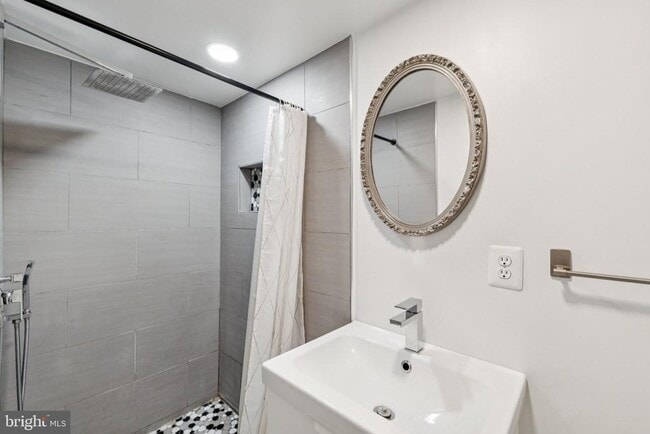 Building Photo - 1185 Cypress Tree Pl