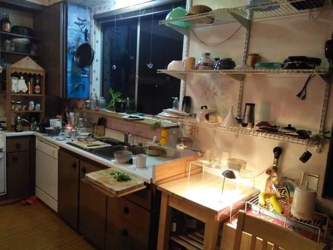 Building Photo - 999 E Valley Blvd