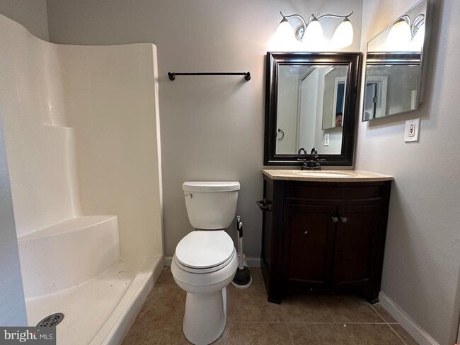 Building Photo - 502 Greenhill Ct