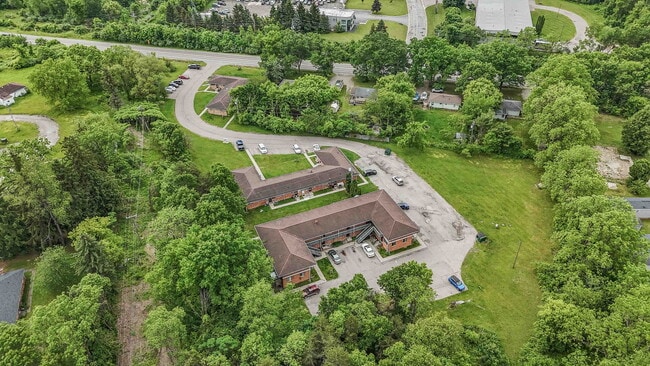 Building Photo - Hidden Valley Apartments