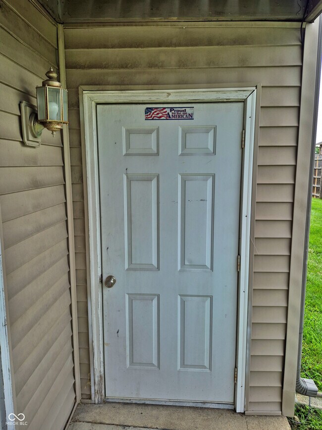 Building Photo - 47 Port Sylvia Dr