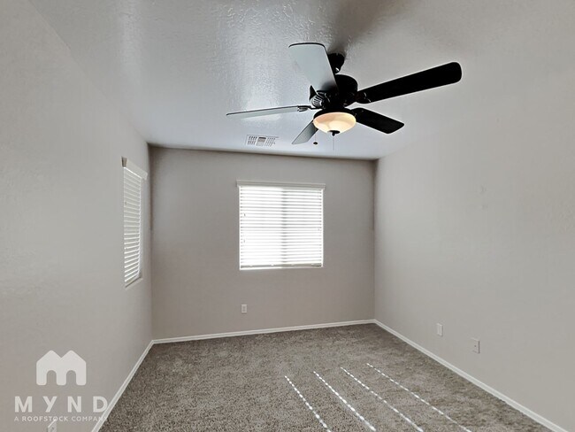 Building Photo - 2507 N 148th Dr