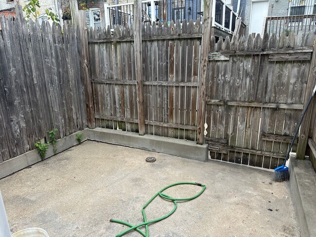 Building Photo - Beautifully Renovated Home! Central Air! Rear Yard! Available Now!