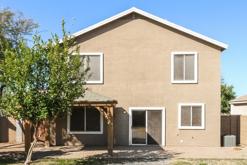 Building Photo - 2959 S Del Rancho Cir