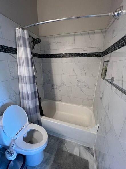 Building Photo - 1132 Kennewick Ct