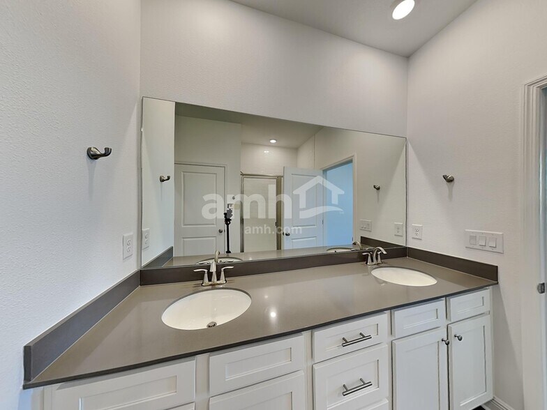 Building Photo - 5319 Grindstone Run