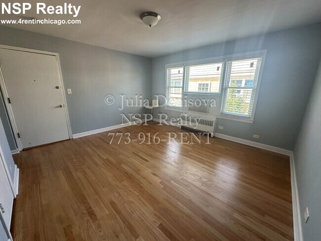 Building Photo - 6700 N California Ave