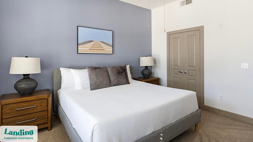 Building Photo - 5005 Galleria Dr