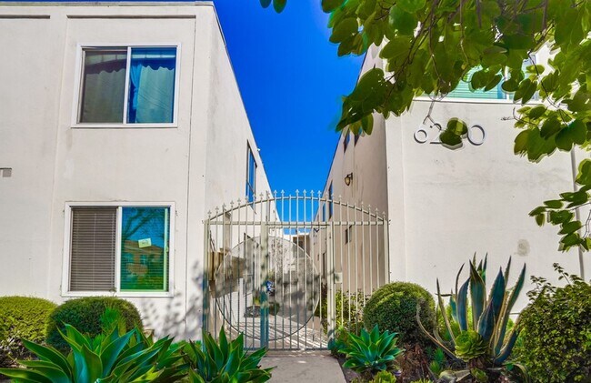 Interior Photo - 6200 10th Ave