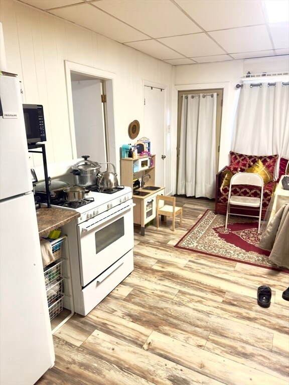 Building Photo - 255 Revere St