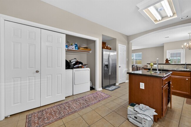 Building Photo - 12731 Heather Landing Ln