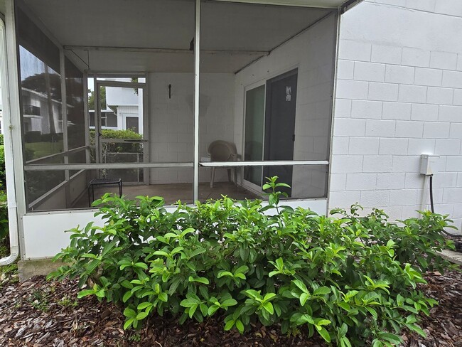 Building Photo - Charming 2-Bedroom, 2-Bathroom Condo in Wi...