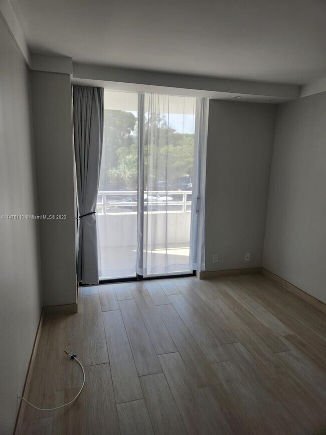 Building Photo - 20355 NE 34th Ct