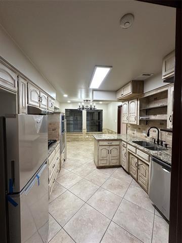 Building Photo - 205 Westwood Dr