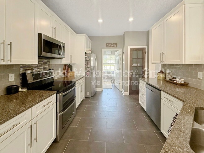Building Photo - 578 Carters Grove Rd