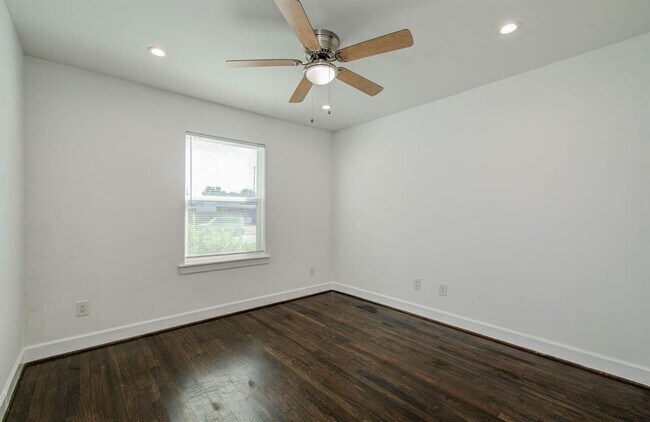 Building Photo - 3710 Erby St