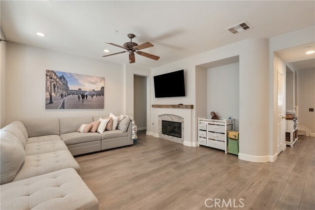 Building Photo - 32 Bramford St